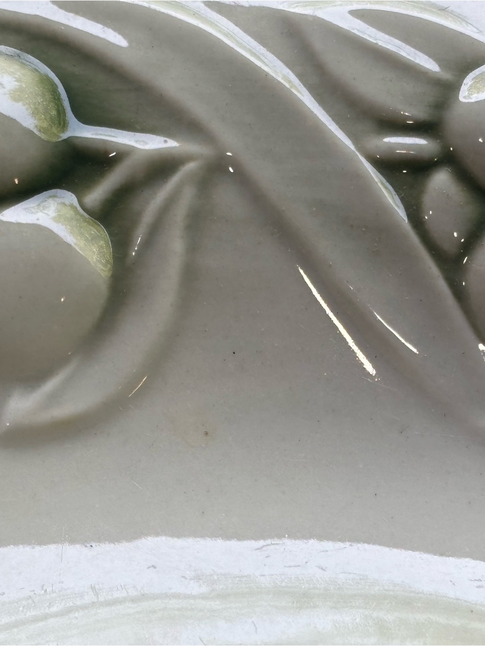 Embossed Olive Motif Ceramic Serving Bowl - Pale Green 10in - Picture 4 of 5
